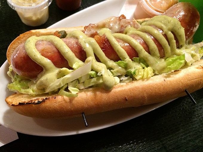 Denise's Art of Burger - hot dog