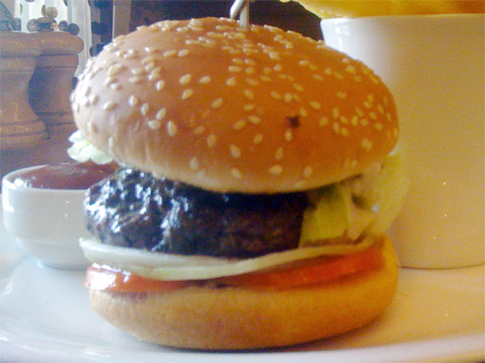 Café Latitude - burger