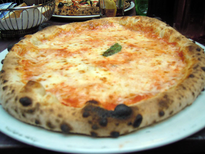 Luigia - pizza margherita