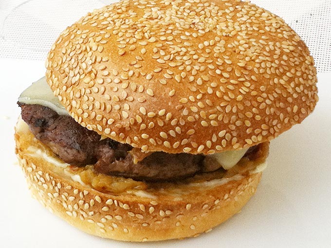 Kempinski - cheeseburger