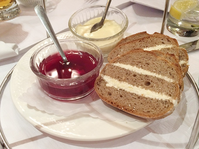 Café du Centre - bread