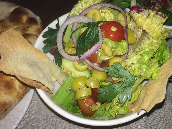 Yomo Lounge - fattoush