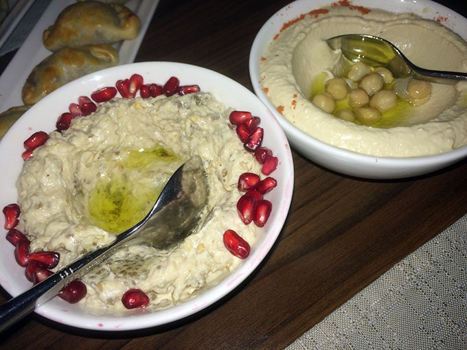 Yomo Lounge - hummus and baba ghanoush