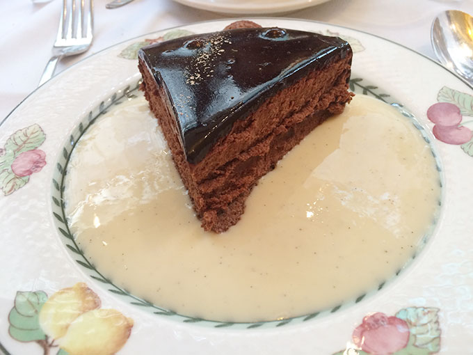 Bistrot Dumas - chocolate cake