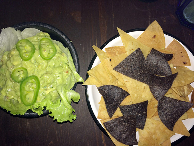 El Catrin - tortilla chips and guacamole